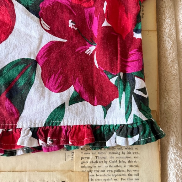 Tahari White Linen Top with Pink & Red Floral Ruffle Print, Size M - Picture 3 of 7